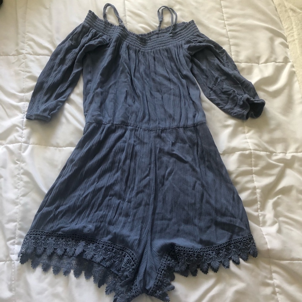 Cute romper - Picture 2 of 3